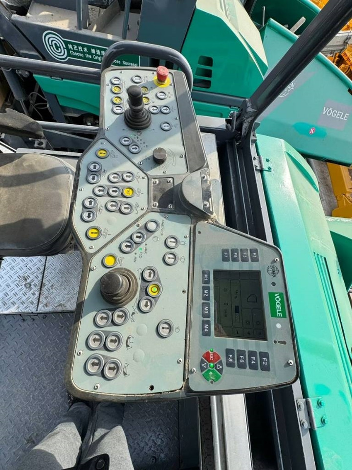 Vögele 1800-3 - Acabadora: foto 4 Vögele 1800-3 - Acabadora: foto 4