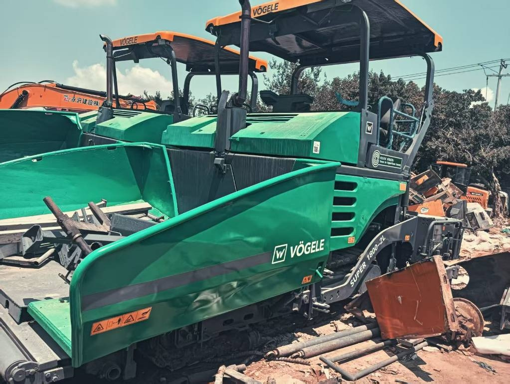 Vögele 1800-3 - Acabadora: foto 1 Vögele 1800-3 - Acabadora: foto 1