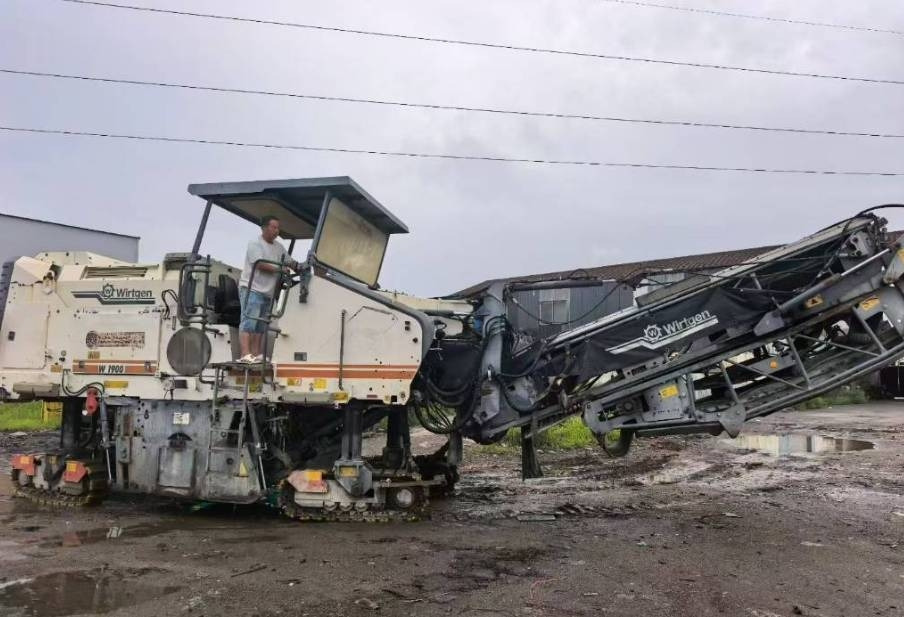 Wirtgen 1900DC - Aplainadora (Fresadora): foto 1 Wirtgen 1900DC - Aplainadora (Fresadora): foto 1