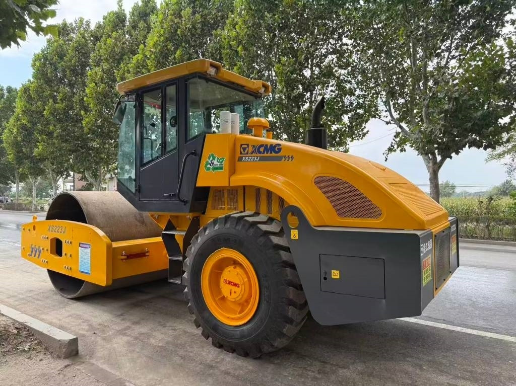 XCMG XS 223 J - Compactador: foto 2 XCMG XS 223 J - Compactador: foto 2