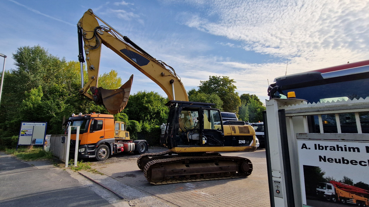 CAT 324 D Deutsche Maschine | Schnellwechsler | Löffel | Hammerhydraulik | 8016h original - Escavadora de rastos: foto 1 CAT 324 D Deutsche Maschine | Schnellwechsler | Löffel | Hammerhydraulik | 8016h original - Escavadora de rastos: foto 1