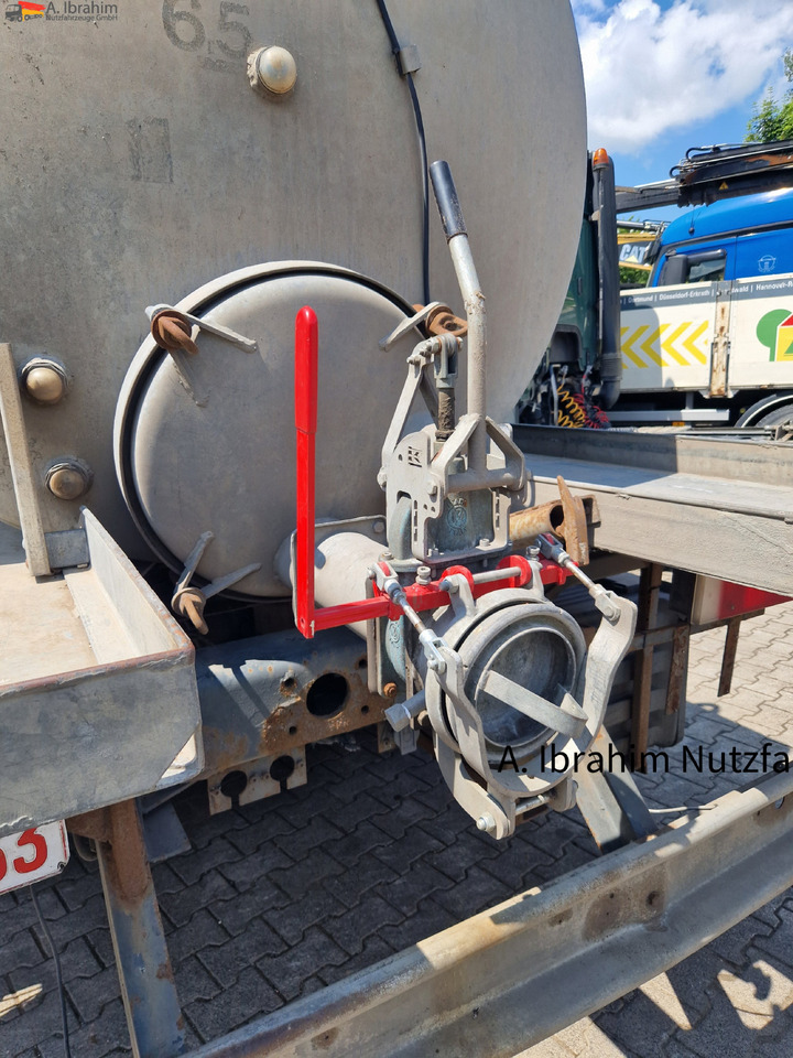 Daf CF 290 Wassertank 13500 L, Tank verzinkt Vorlauf- Lift- Lenkachse - Caminhão tanque: foto 5 Daf CF 290 Wassertank 13500 L, Tank verzinkt Vorlauf- Lift- Lenkachse - Caminhão tanque: foto 5