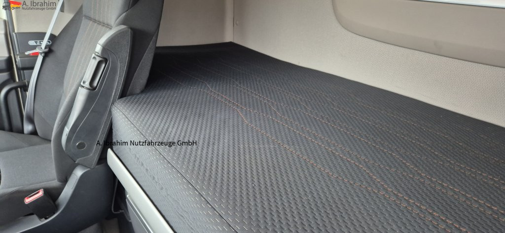 Daf XF 450 FAR 6x2, Liftachse Schiebeplane, Edscha - Camião de lona: foto 2 Daf XF 450 FAR 6x2, Liftachse Schiebeplane, Edscha - Camião de lona: foto 2