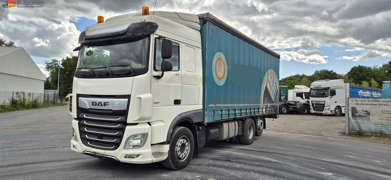 Daf XF 450 FAR Edscha Liftachse auch als Komplettzug !! - Camião de lona: foto 1 Daf XF 450 FAR Edscha Liftachse auch als Komplettzug !! - Camião de lona: foto 1