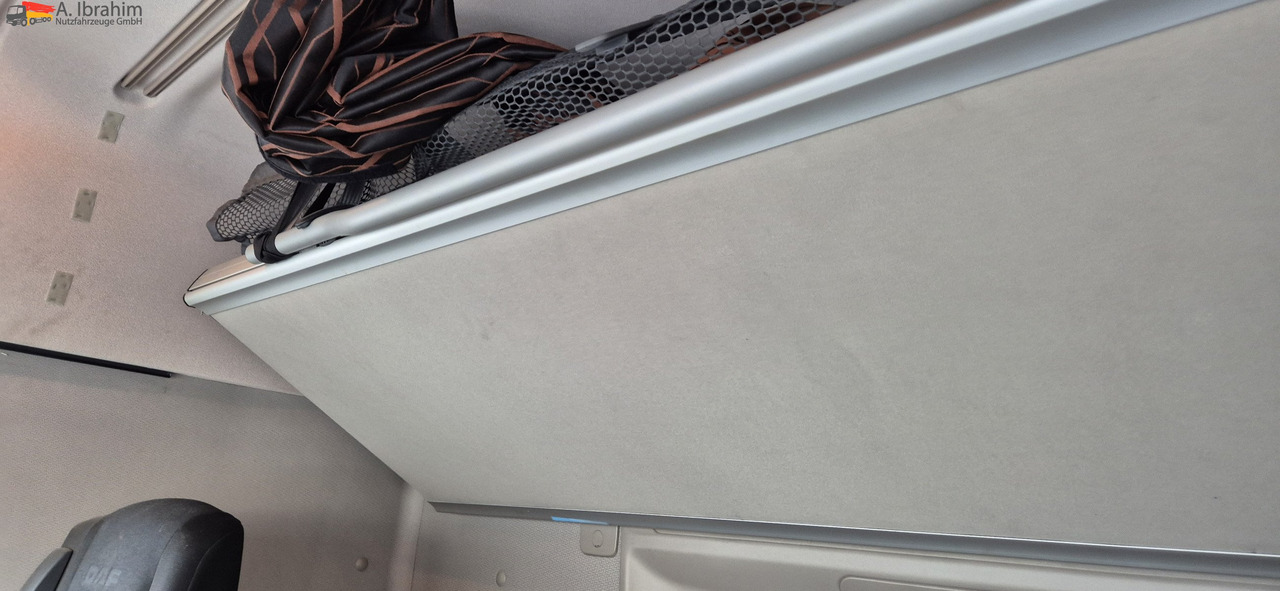 Daf XF 450 FAR Edscha Liftachse auch als Komplettzug !! - Camião de lona: foto 4 Daf XF 450 FAR Edscha Liftachse auch als Komplettzug !! - Camião de lona: foto 4