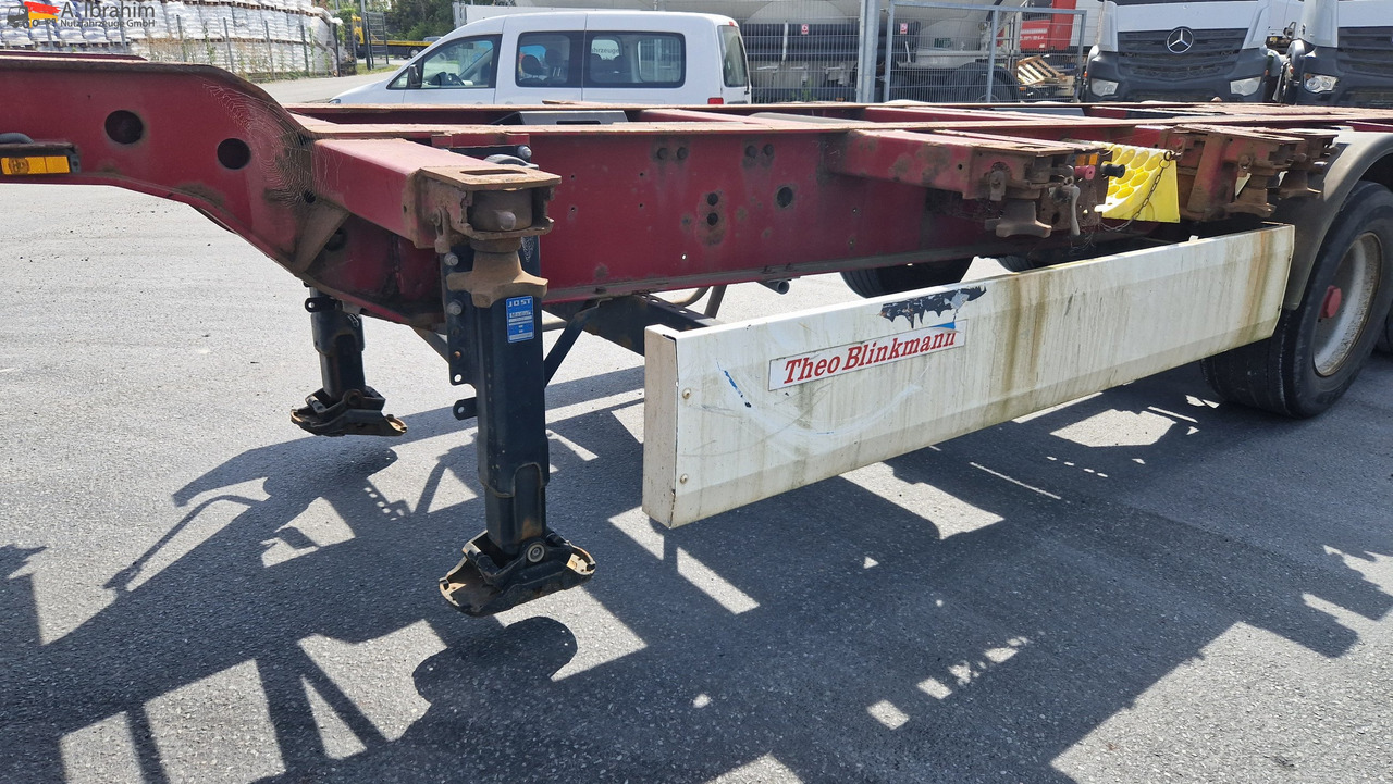 Semi-reboque transportador de contêineres/ Caixa móvel Krone SD Containerchassis 2x 20, 30, 40 ft deutscher Auflieger, ausziehbar: foto 11 Semi-reboque transportador de contêineres/ Caixa móvel Krone SD Containerchassis 2x 20, 30, 40 ft deutscher Auflieger, ausziehbar: foto 11