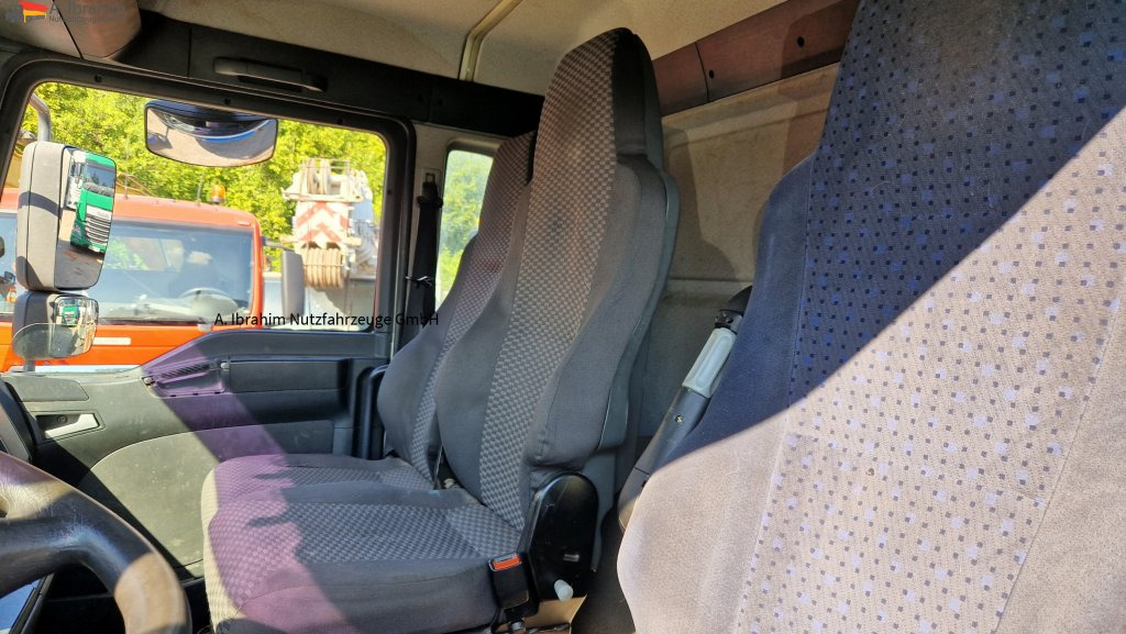 MAN 26.310 TGA 26.310 Sperrmüll ohne Schüttung - Caminhão de lixo: foto 5 MAN 26.310 TGA 26.310 Sperrmüll ohne Schüttung - Caminhão de lixo: foto 5