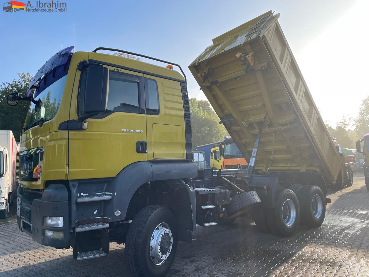 MAN TGS 26.480 Meiller 3 Seiten, Blatt Blatt, 6x6, Schalter ,3 Pedals - Camião basculante: foto 1 MAN TGS 26.480 Meiller 3 Seiten, Blatt Blatt, 6x6, Schalter ,3 Pedals - Camião basculante: foto 1