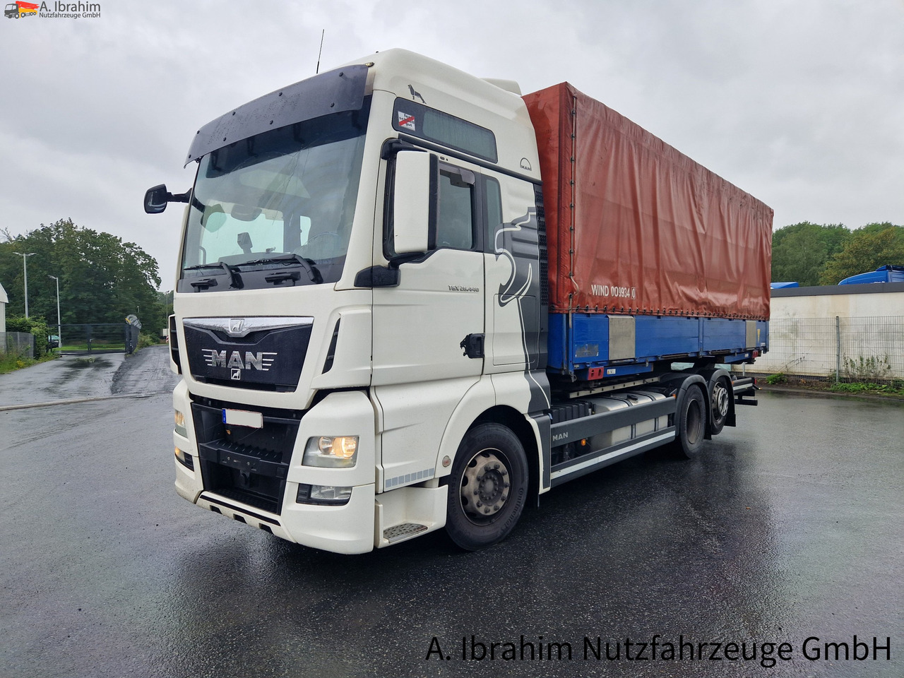 MAN TGX 26.440 BDF Chassis mit Brücke möglich - Camião de lona: foto 1 MAN TGX 26.440 BDF Chassis mit Brücke möglich - Camião de lona: foto 1