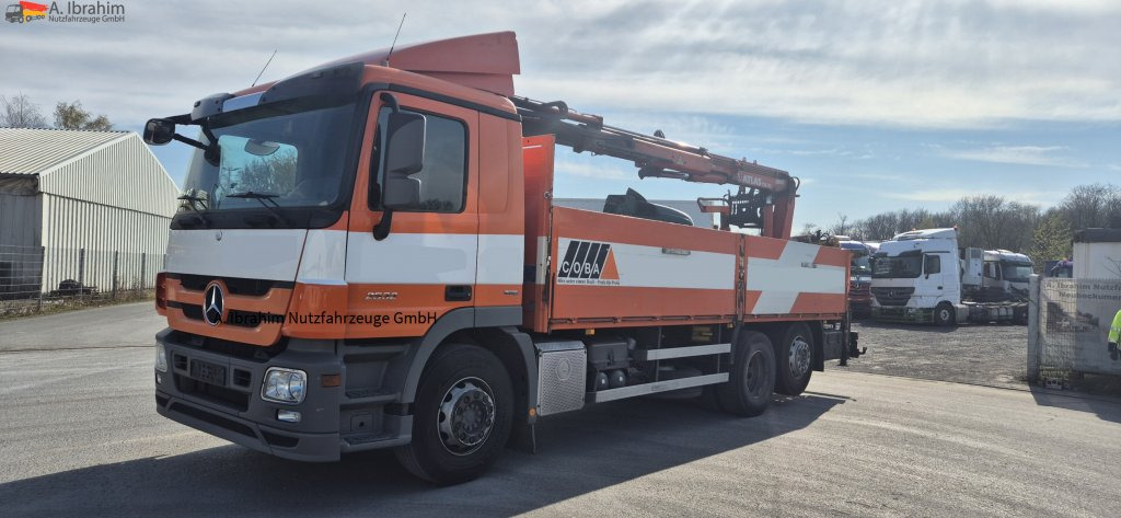 Mercedes-Benz 2532 Baustoff Atlas mit Funk FB Topzustand, einsatzbereit - Camião de caixa aberta/ Plataforma, Camião grua: foto 1 Mercedes-Benz 2532 Baustoff Atlas mit Funk FB Topzustand, einsatzbereit - Camião de caixa aberta/ Plataforma, Camião grua: foto 1