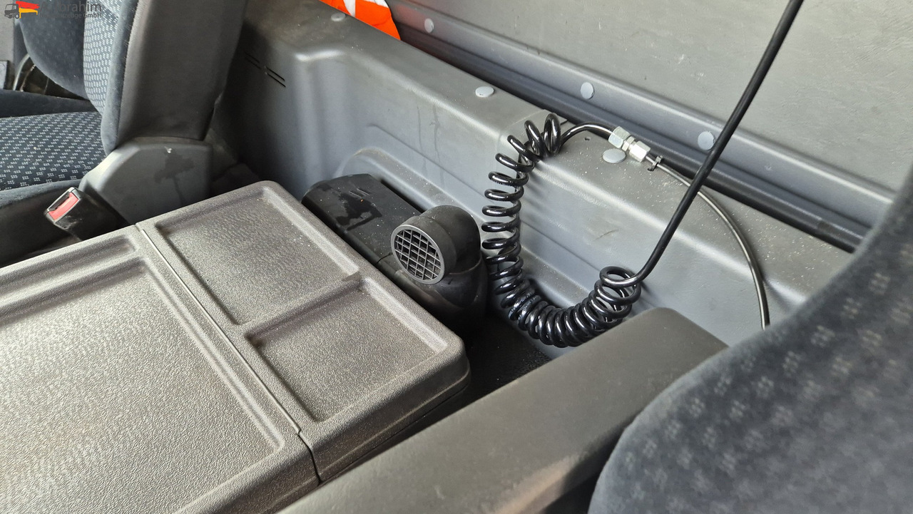 Mercedes-Benz 2540L Frigoblock, 6x2 Lenk-Liftachse - Camião frigorífico: foto 4 Mercedes-Benz 2540L Frigoblock, 6x2 Lenk-Liftachse - Camião frigorífico: foto 4