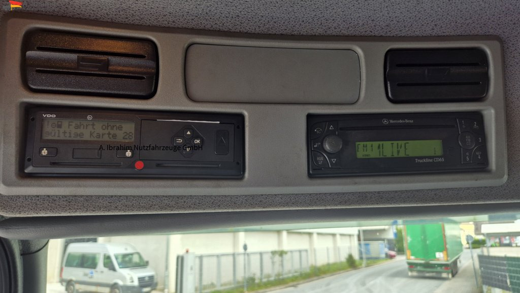 Mercedes-Benz 823 Jumbo LKW 7.30 m Länge x 3,10 m Innenhöhe, 56 cbm - Carrinha de lona: foto 5 Mercedes-Benz 823 Jumbo LKW 7.30 m Länge x 3,10 m Innenhöhe, 56 cbm - Carrinha de lona: foto 5