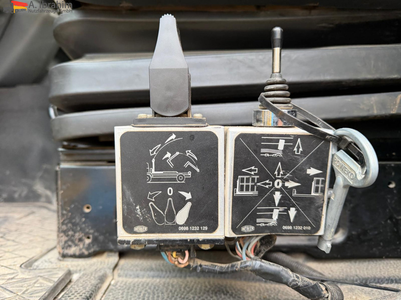 Mercedes-Benz Actros 3346 6x4 | Blatt Blatt | Meiller RK 20.60 - Camião polibenne: foto 2 Mercedes-Benz Actros 3346 6x4 | Blatt Blatt | Meiller RK 20.60 - Camião polibenne: foto 2