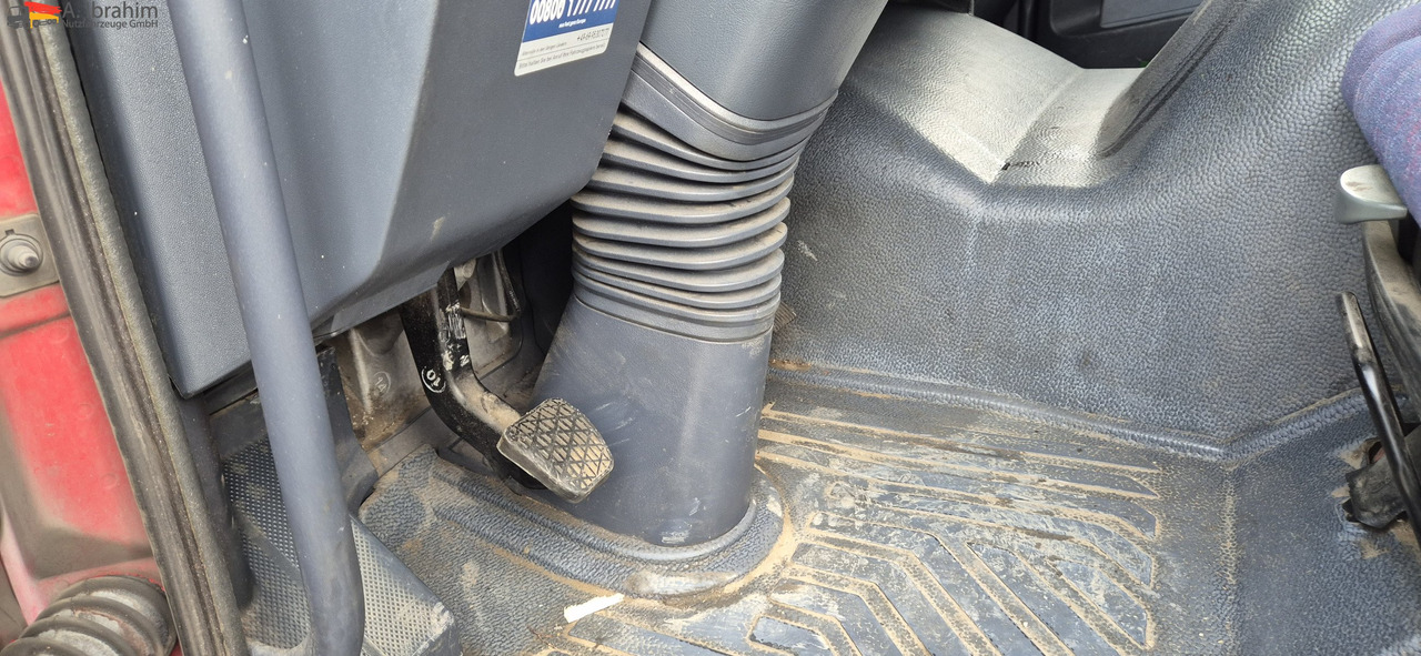 Mercedes-Benz Atego 823 LBW | Radstand 4900 mm | 7.2 m Pritsche Klima | 3 Pedals - Carrinha de lona: foto 4 Mercedes-Benz Atego 823 LBW | Radstand 4900 mm | 7.2 m Pritsche Klima | 3 Pedals - Carrinha de lona: foto 4