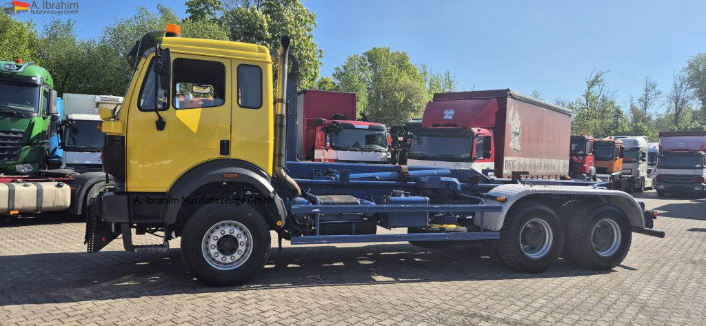 Mercedes-Benz DB 2538 AK 6x4 Meiller Getriebe überholt - Camião polibenne: foto 1 Mercedes-Benz DB 2538 AK 6x4 Meiller Getriebe überholt - Camião polibenne: foto 1