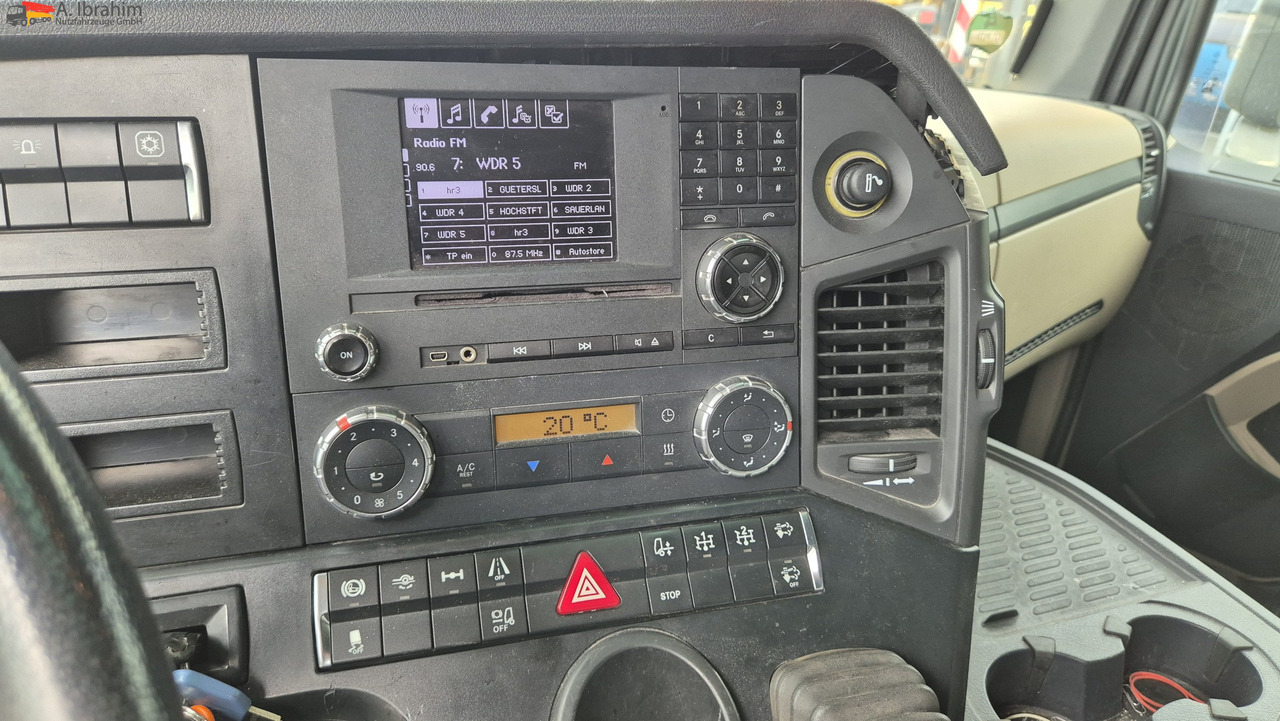 Mercedes-Benz 1840 mehrfach vorhanden - Tractor: foto 2 Mercedes-Benz 1840 mehrfach vorhanden - Tractor: foto 2