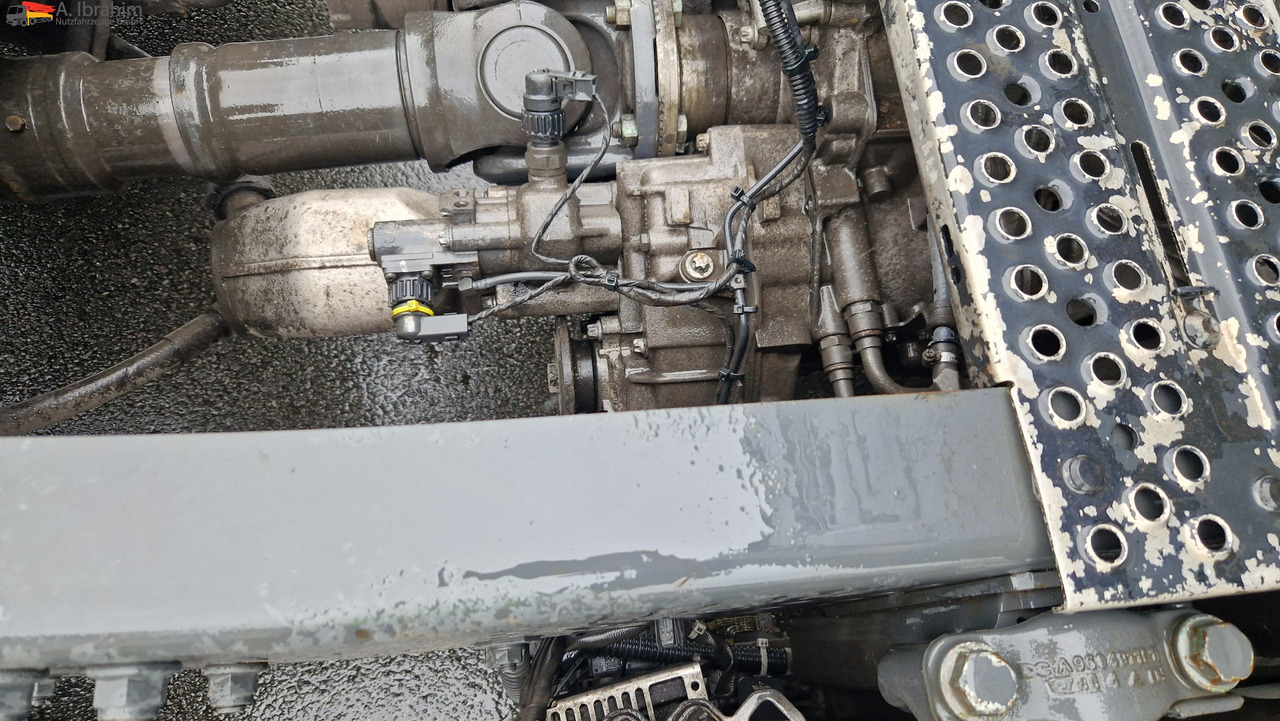 Mercedes-Benz 1843 Topzustand einsatzbereit, Motor nur 150 tkm - Tractor: foto 4 Mercedes-Benz 1843 Topzustand einsatzbereit, Motor nur 150 tkm - Tractor: foto 4