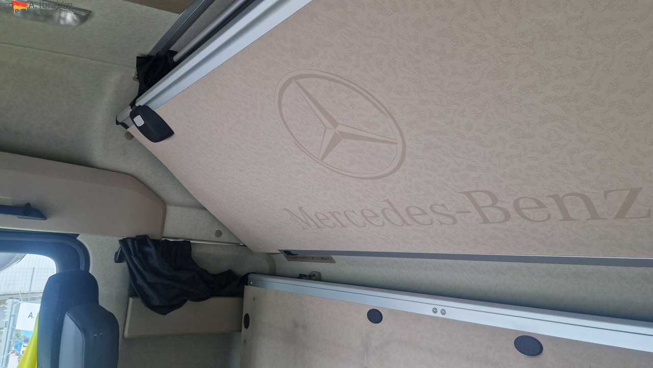 Mercedes-Benz DB 1843 Retarder Kipphydraulik Actros, sehr sauber, Alufelgen - Tractor: foto 4 Mercedes-Benz DB 1843 Retarder Kipphydraulik Actros, sehr sauber, Alufelgen - Tractor: foto 4