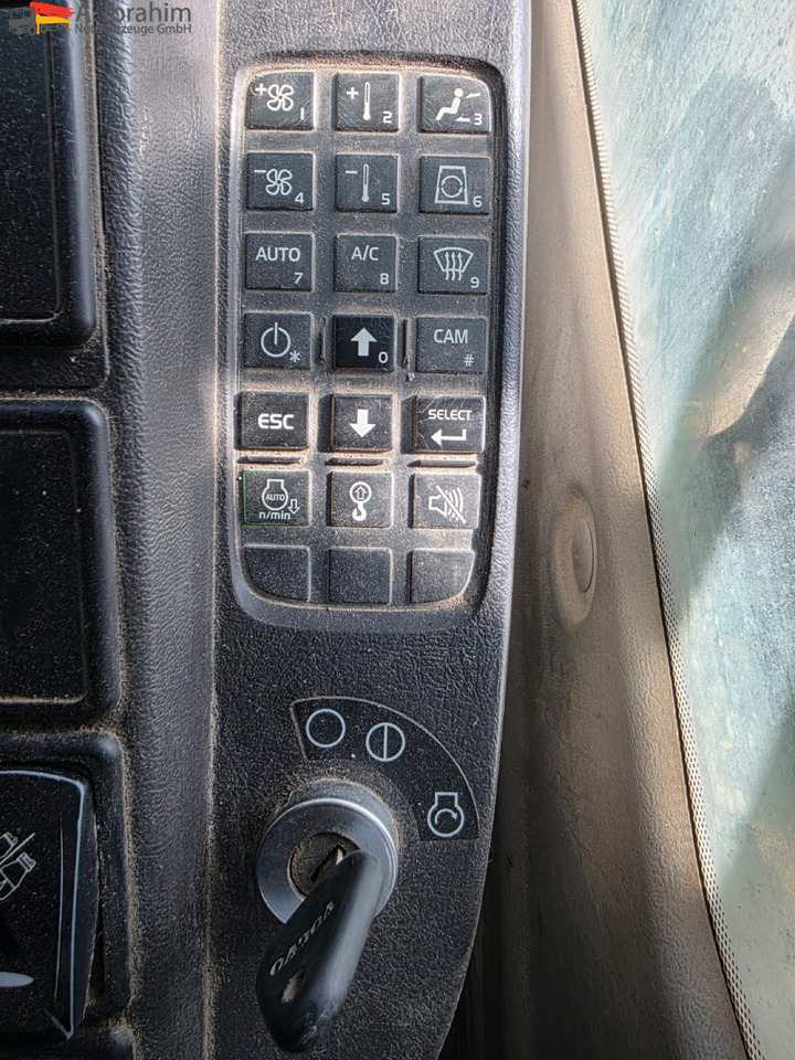 Volvo EC360C Schnellwechsler | Hammerhydraulik | Klima | 40t | 12305 St. - Escavadora de rastos: foto 2 Volvo EC360C Schnellwechsler | Hammerhydraulik | Klima | 40t | 12305 St. - Escavadora de rastos: foto 2