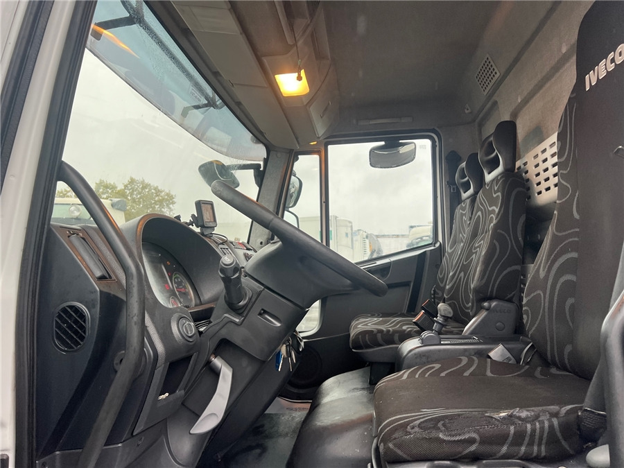 Iveco 140E25 - Camião frigorífico: foto 5 Iveco 140E25 - Camião frigorífico: foto 5