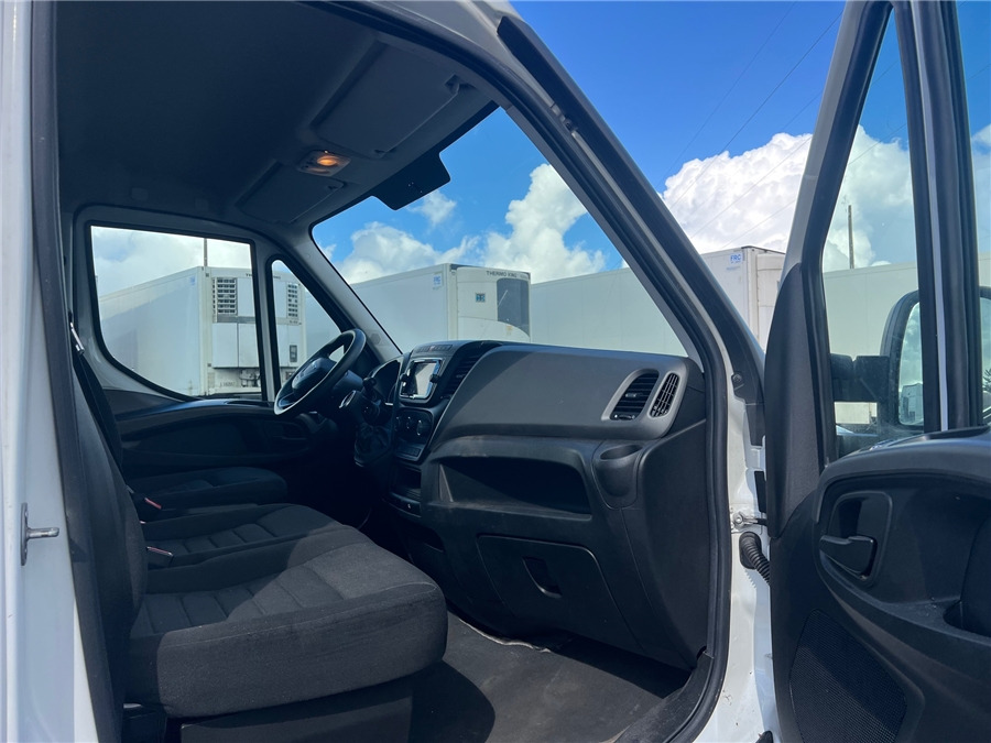 Furgão Iveco 35C16: foto 7