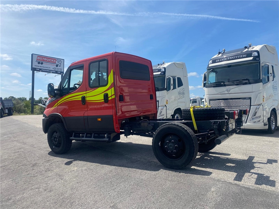 Iveco 70-S180 4X4 - Camião chassi: foto 3 Iveco 70-S180 4X4 - Camião chassi: foto 3
