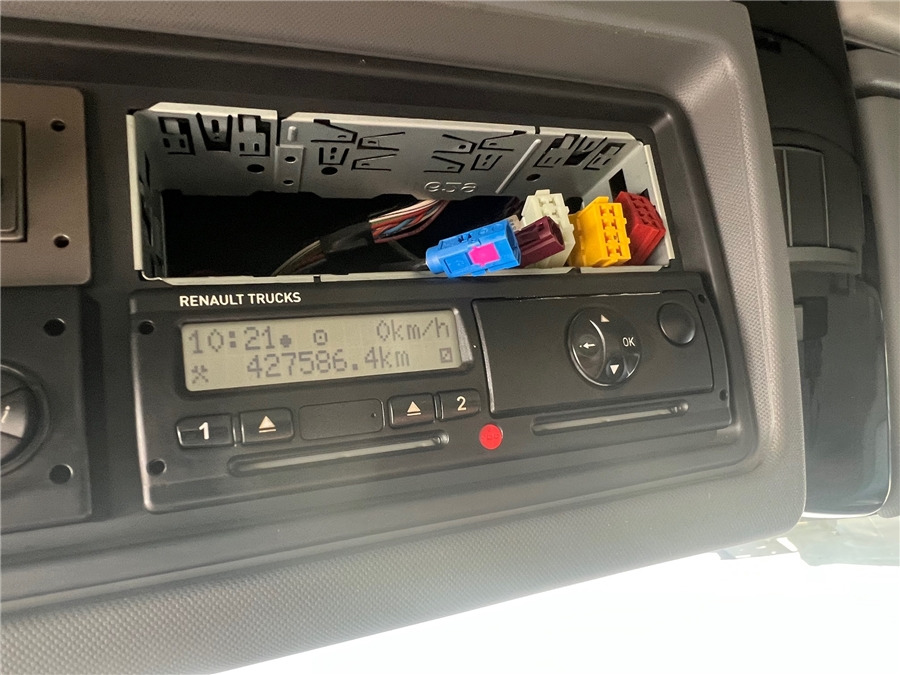 Camião transportador de contêineres/ Caixa móvel Renault T430: foto 15