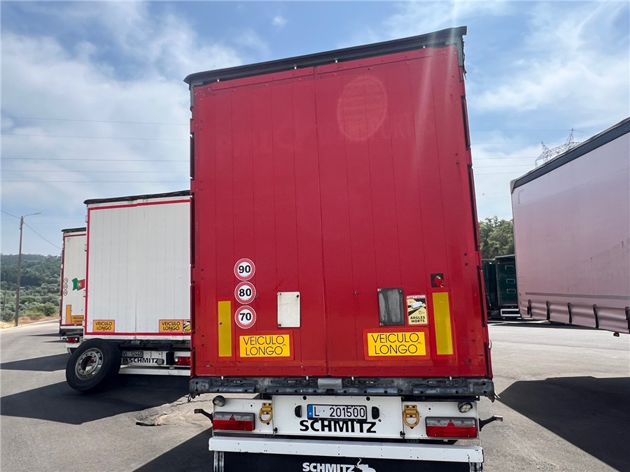 SCHMITZ CARGOBULL SCB-S3T TETO ELEVAR - Semi-reboque de lona: foto 4 SCHMITZ CARGOBULL SCB-S3T TETO ELEVAR - Semi-reboque de lona: foto 4