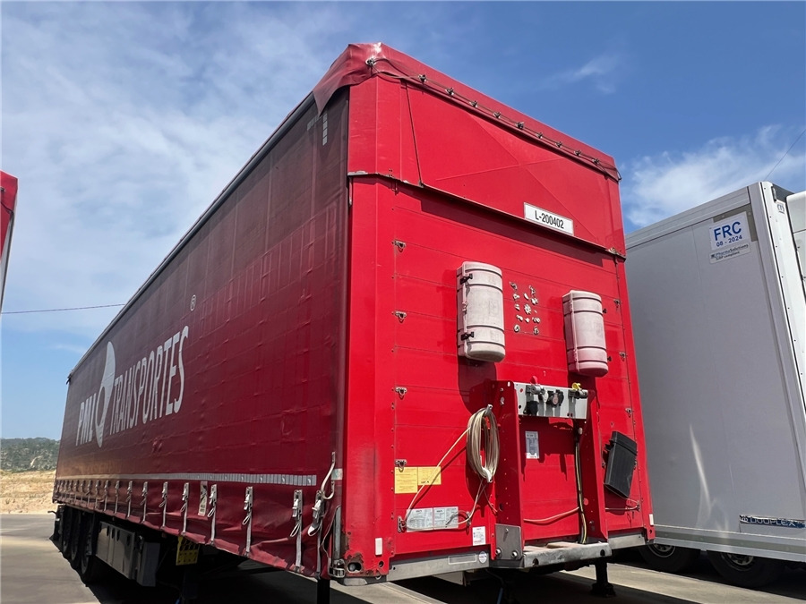 SCHMITZ CARGOBULL SCB-S3T TETO ELEVAR - Semi-reboque de lona: foto 1 SCHMITZ CARGOBULL SCB-S3T TETO ELEVAR - Semi-reboque de lona: foto 1