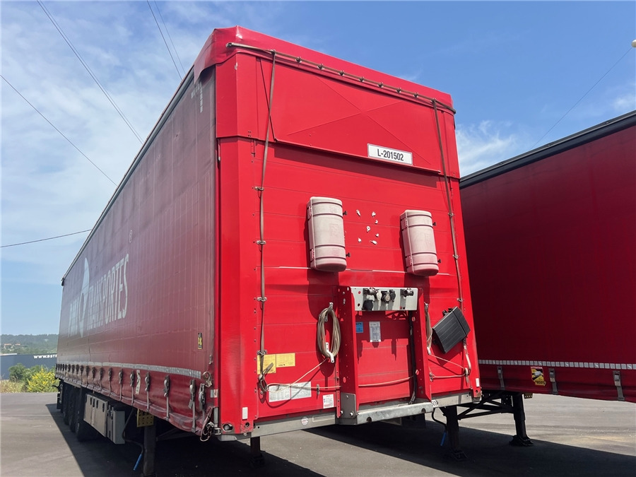 SCHMITZ CARGOBULL SCB-S3T TETO ELEVAR - Semi-reboque de lona: foto 1 SCHMITZ CARGOBULL SCB-S3T TETO ELEVAR - Semi-reboque de lona: foto 1