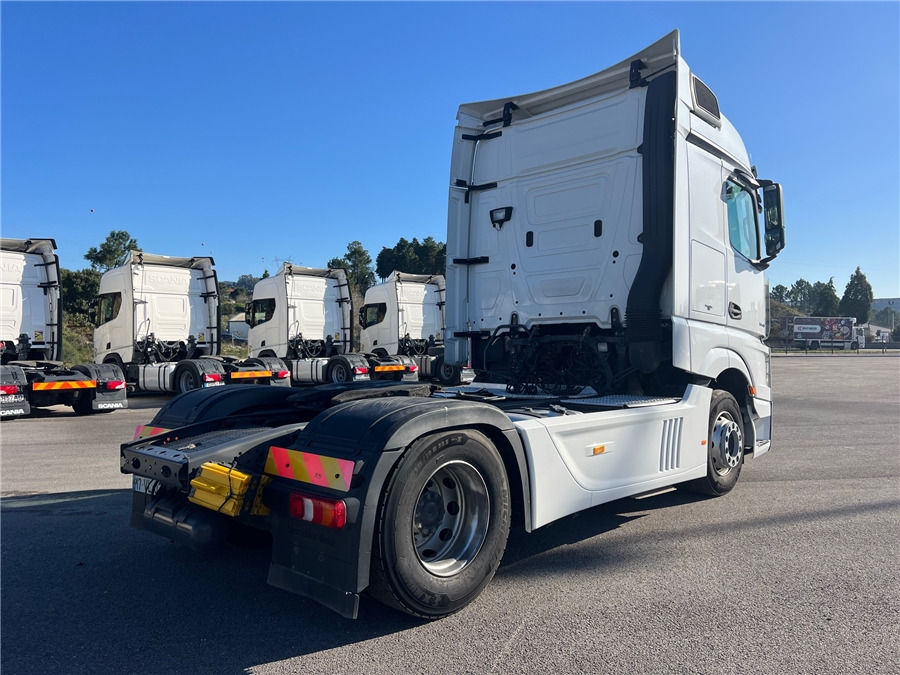 MERCEDES-BENZ 1845 / RETARDER - Tractor: foto 4 MERCEDES-BENZ 1845 / RETARDER - Tractor: foto 4
