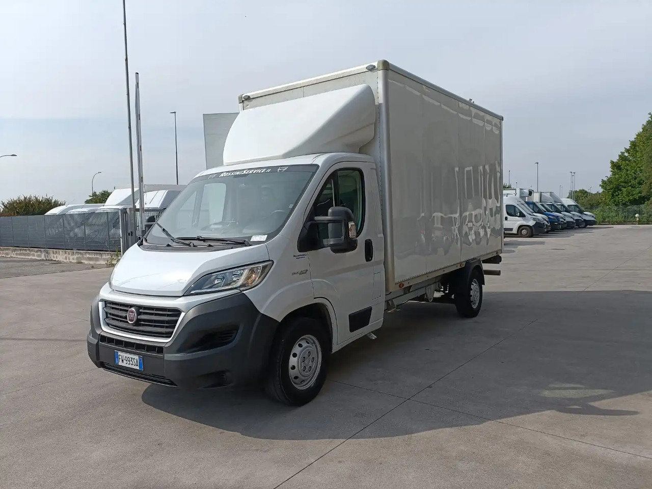 FIAT DUCATO MAXI - Carrinha de contentor: foto 3 FIAT DUCATO MAXI - Carrinha de contentor: foto 3