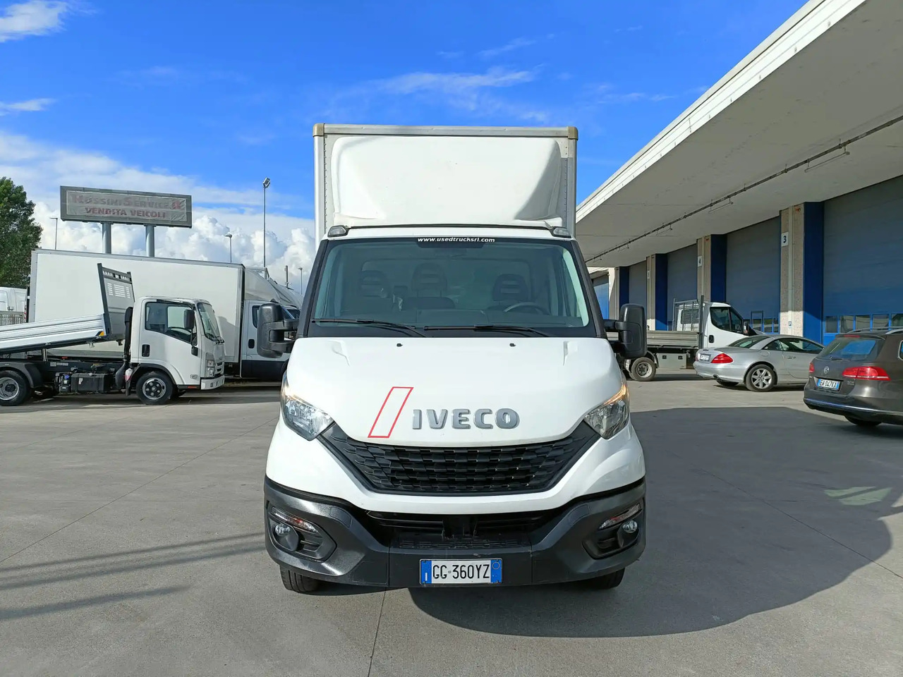IVECO 35C14 FURGONATO BOX - Carrinha de contentor: foto 2 IVECO 35C14 FURGONATO BOX - Carrinha de contentor: foto 2
