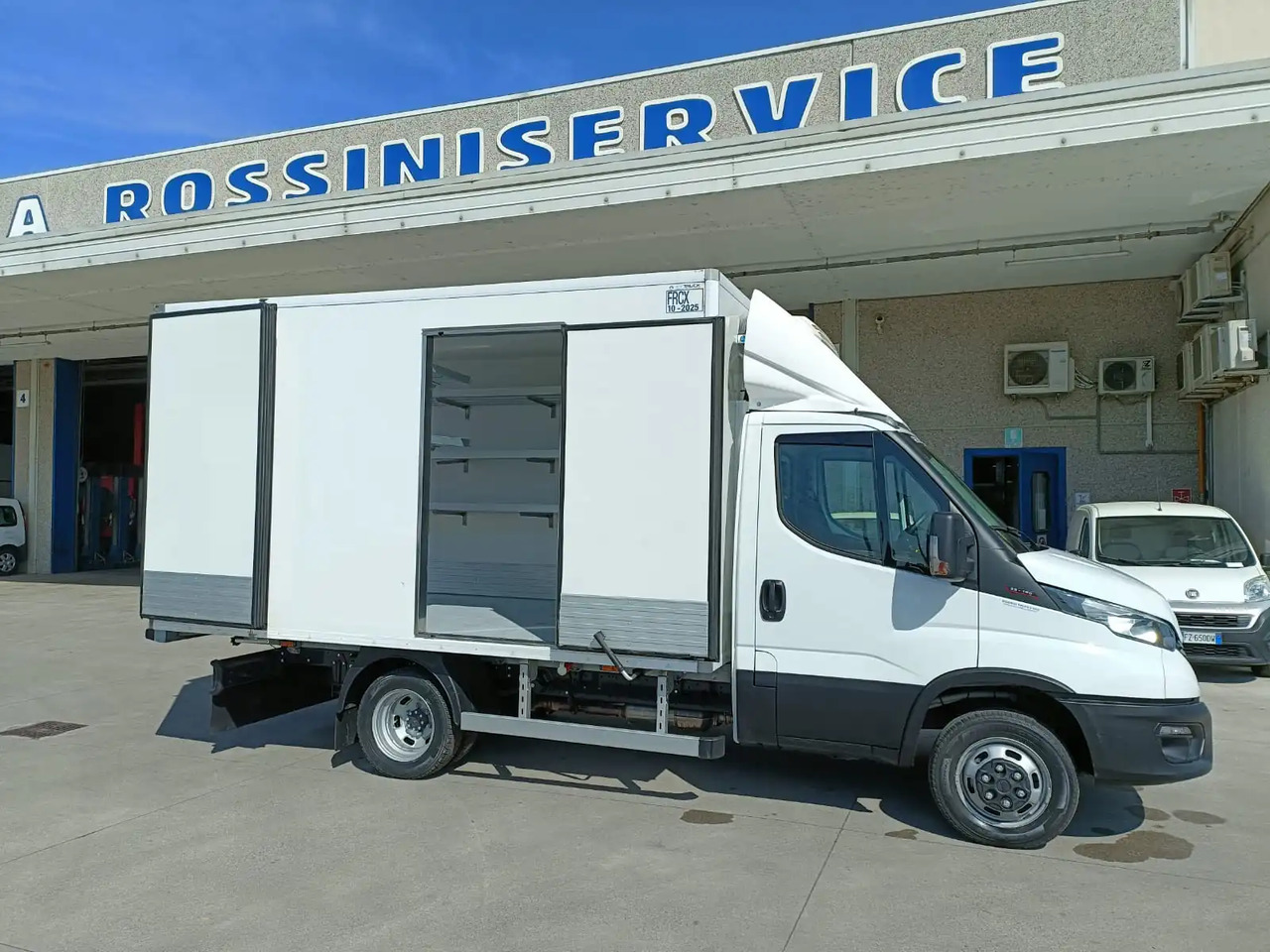 IVECO DAILY 35C18 FRCX 10/2025 - Carrinha frigorífica: foto 3 IVECO DAILY 35C18 FRCX 10/2025 - Carrinha frigorífica: foto 3
