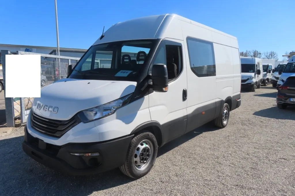 IVECO DAILY 35S14 7 POSTI - Minibus, Furgão de passageiros: foto 2 IVECO DAILY 35S14 7 POSTI - Minibus, Furgão de passageiros: foto 2