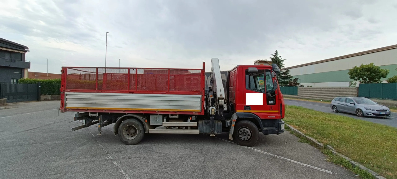 IVECO EUROCARGO 100E18 RIBALTABILE CON GRU - Camião basculante: foto 3 IVECO EUROCARGO 100E18 RIBALTABILE CON GRU - Camião basculante: foto 3