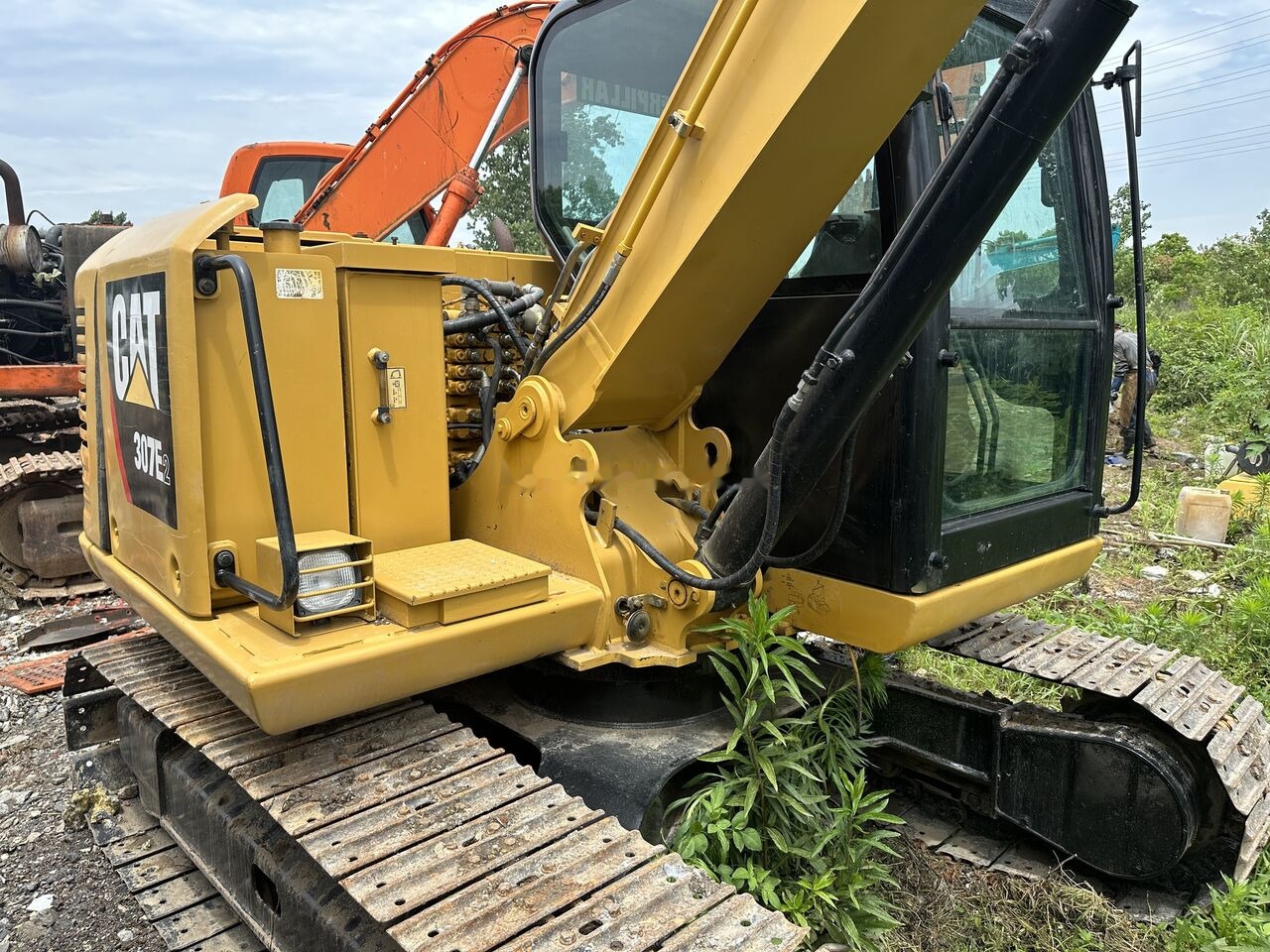 Caterpillar 307E - Escavadora de rastos: foto 1 Caterpillar 307E - Escavadora de rastos: foto 1