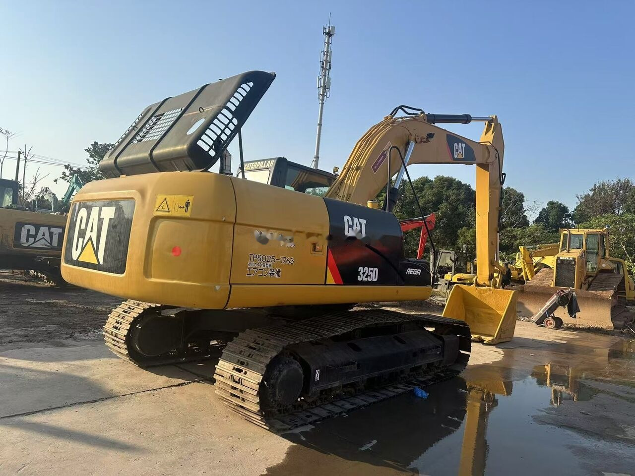 Caterpillar 325D - Escavadora de rastos: foto 1 Caterpillar 325D - Escavadora de rastos: foto 1