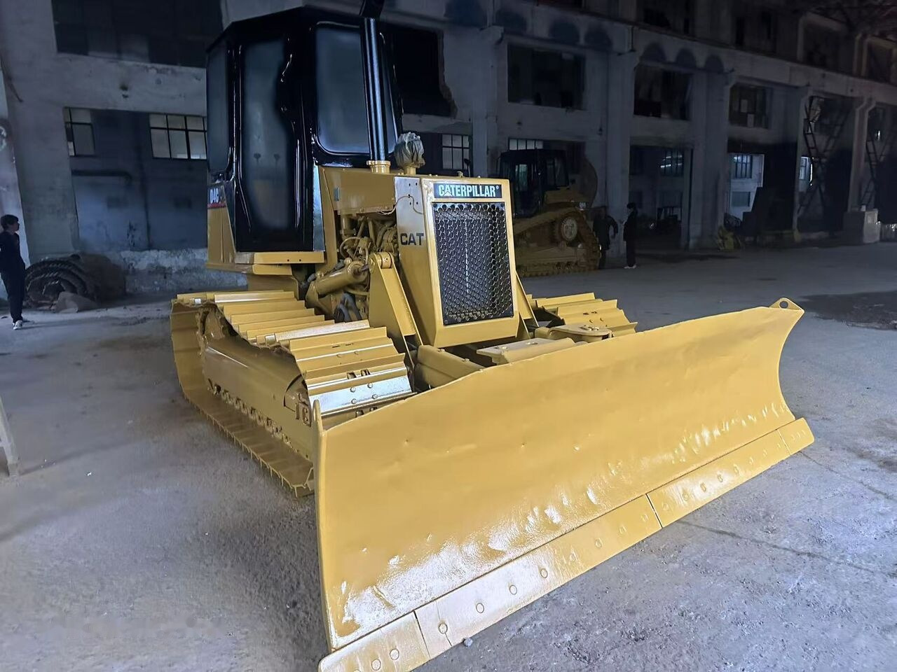 Buldôzer Caterpillar D4C: foto 10