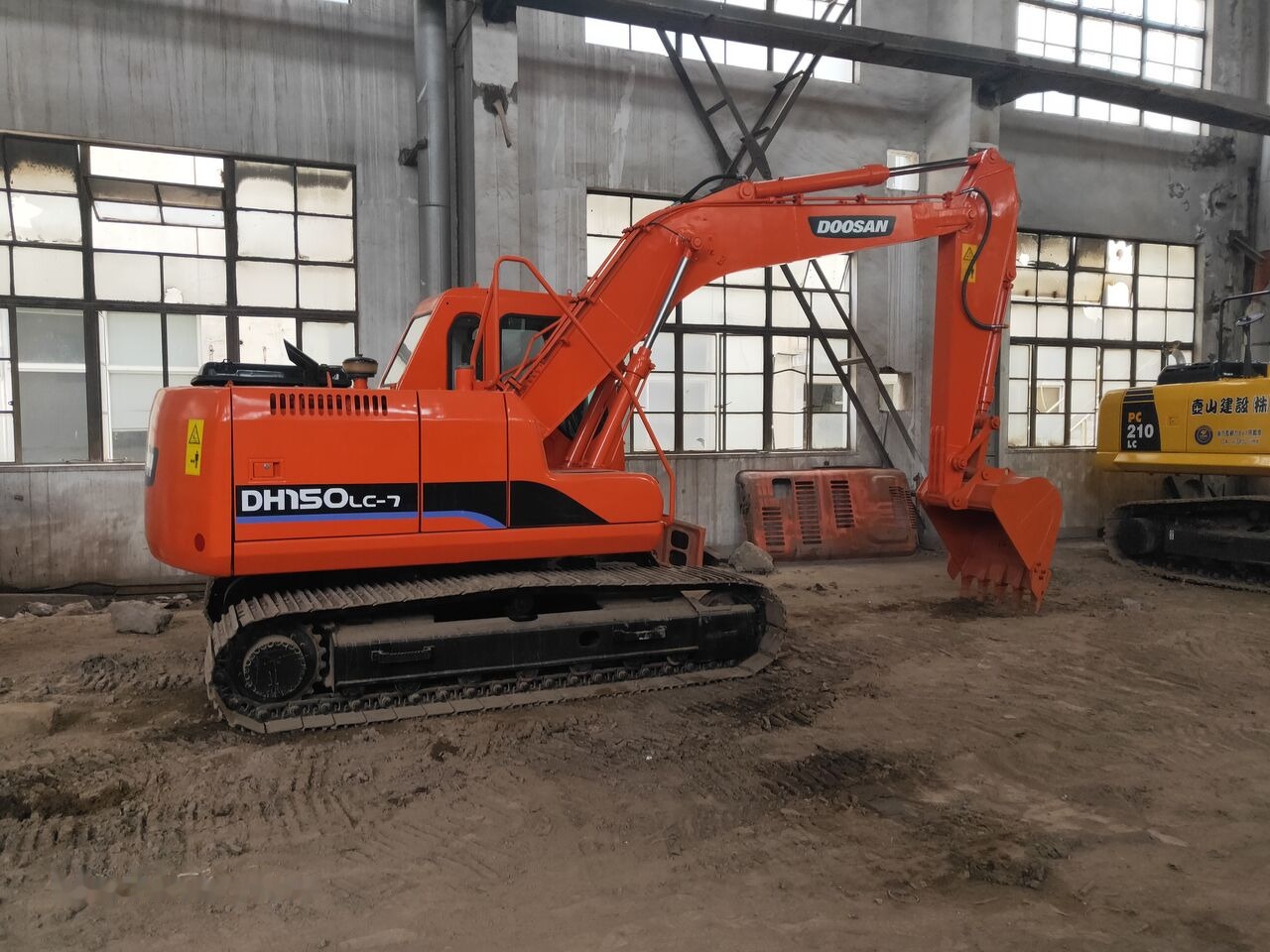 Doosan DH150LC-7 - Escavadora de rastos: foto 2 Doosan DH150LC-7 - Escavadora de rastos: foto 2