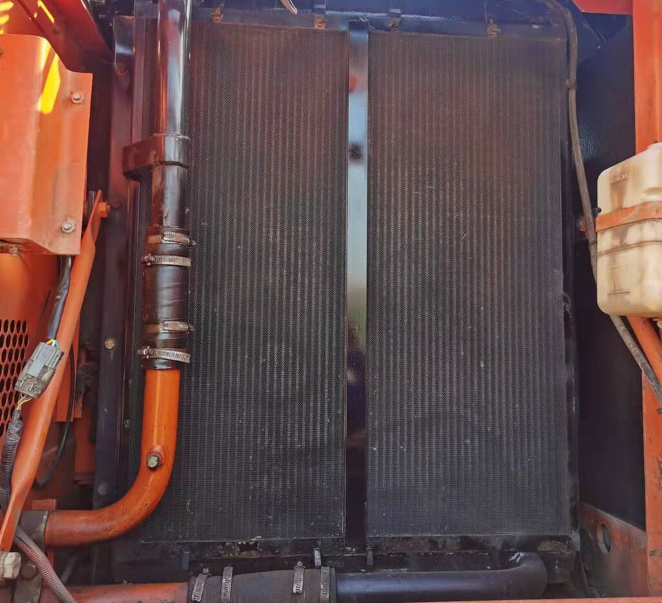 Doosan DH220LC-7 - Escavadora de rastos: foto 1 Doosan DH220LC-7 - Escavadora de rastos: foto 1