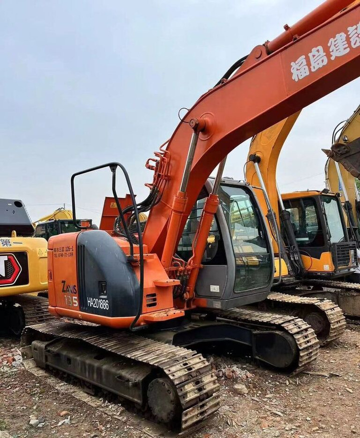 Hitachi ZX135 - Escavadora de rastos: foto 5 Hitachi ZX135 - Escavadora de rastos: foto 5
