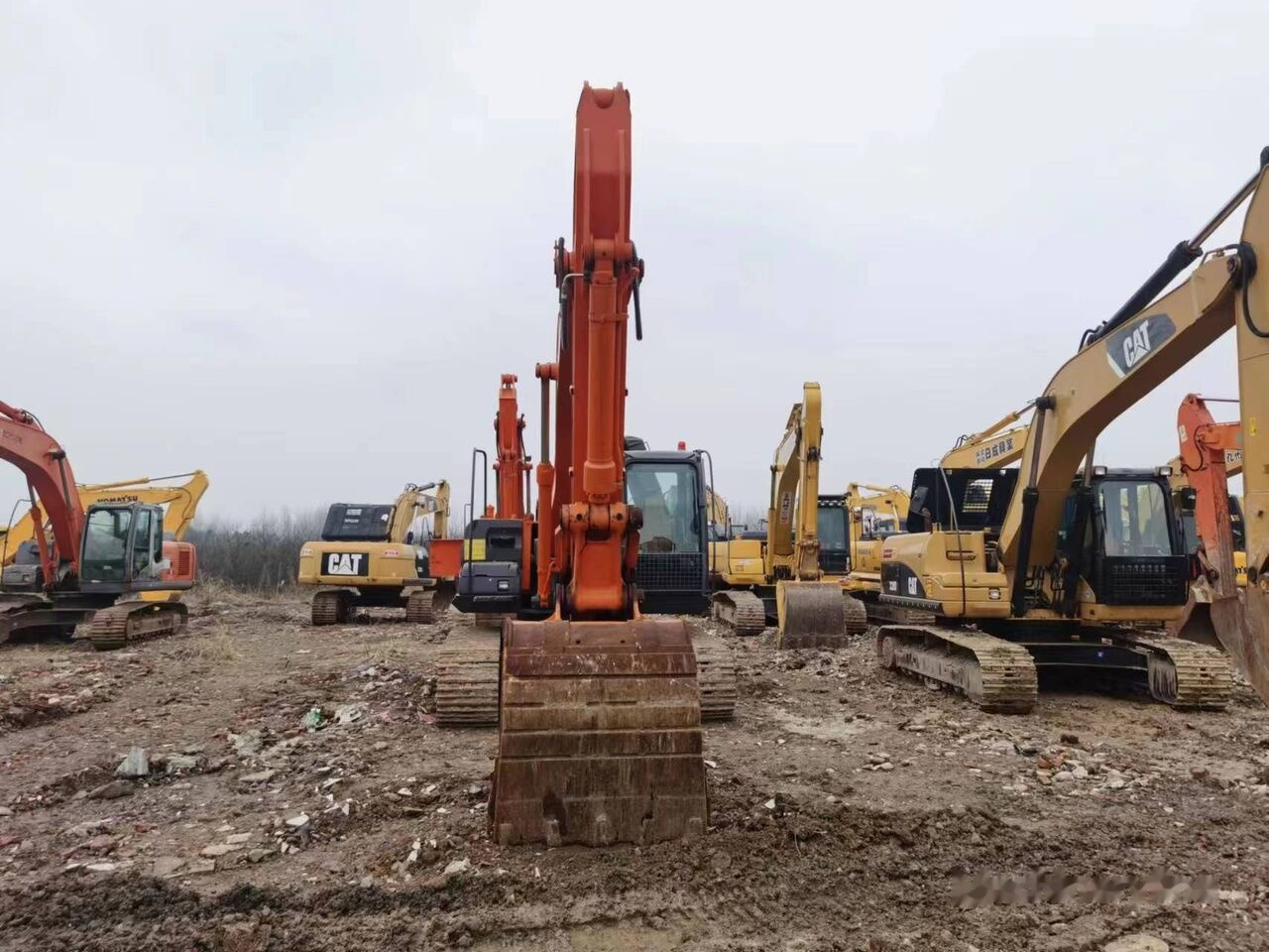 Escavadora de rastos Hitachi ZX250: foto 6