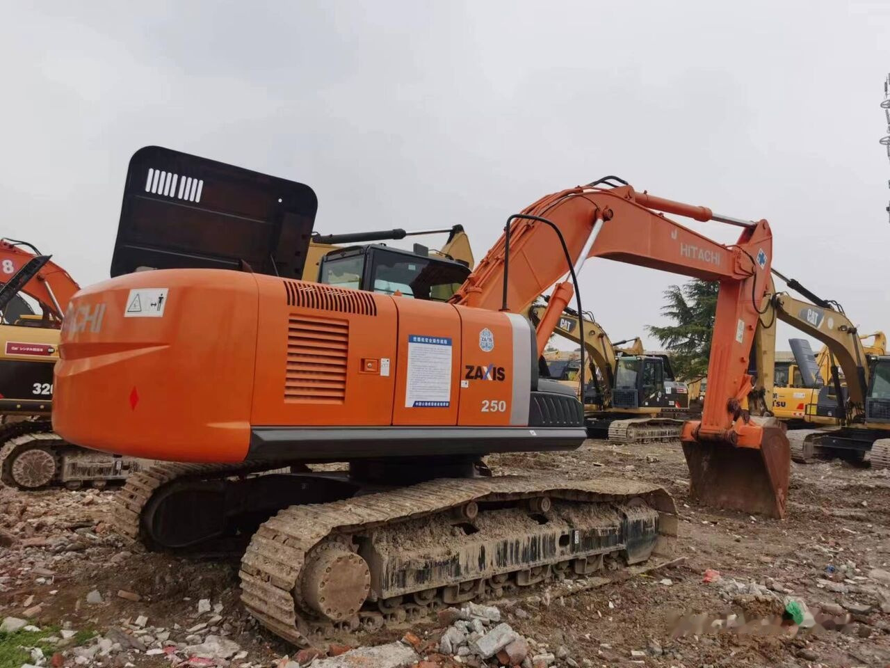 Escavadora de rastos Hitachi ZX250: foto 7