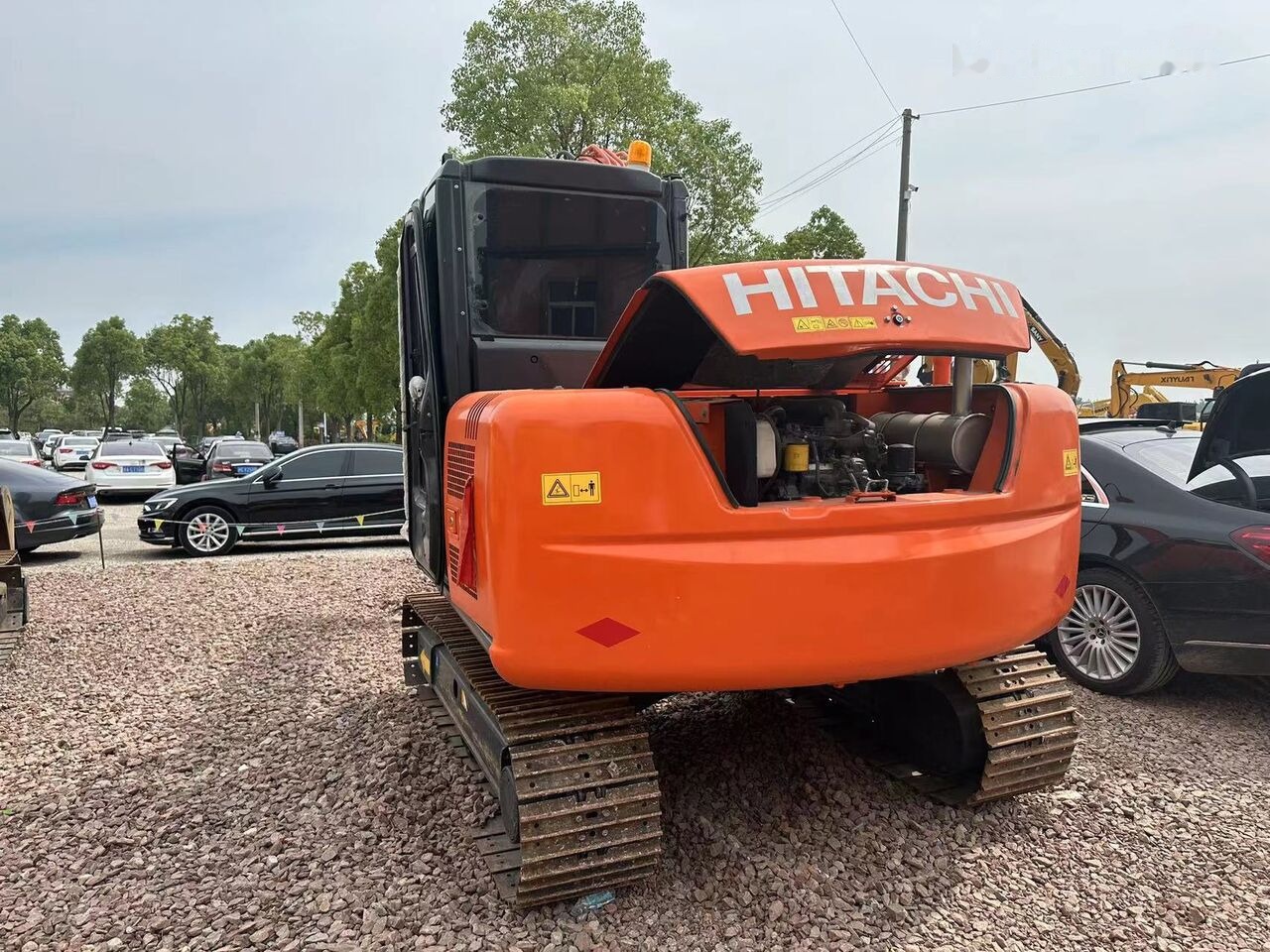 Hitachi ZX70 - Escavadora de rastos: foto 1 Hitachi ZX70 - Escavadora de rastos: foto 1