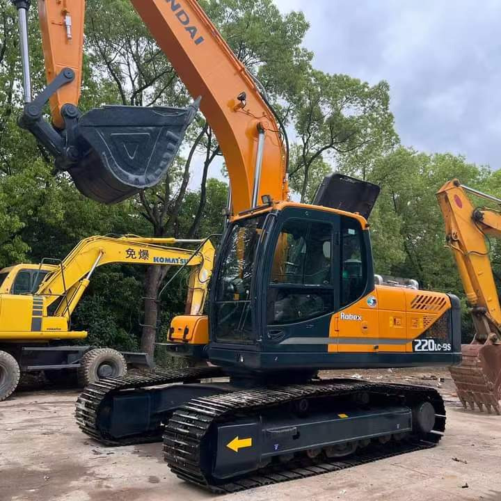 Escavadora de rastos Hyundai Robex 220 LC-9S: foto 6