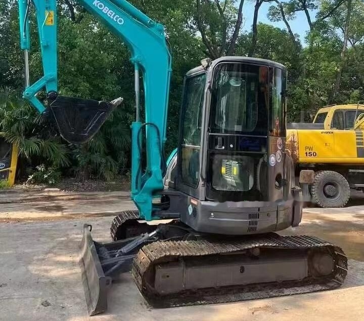 Kobelco SK55 - Mini escavadeira: foto 2 Kobelco SK55 - Mini escavadeira: foto 2