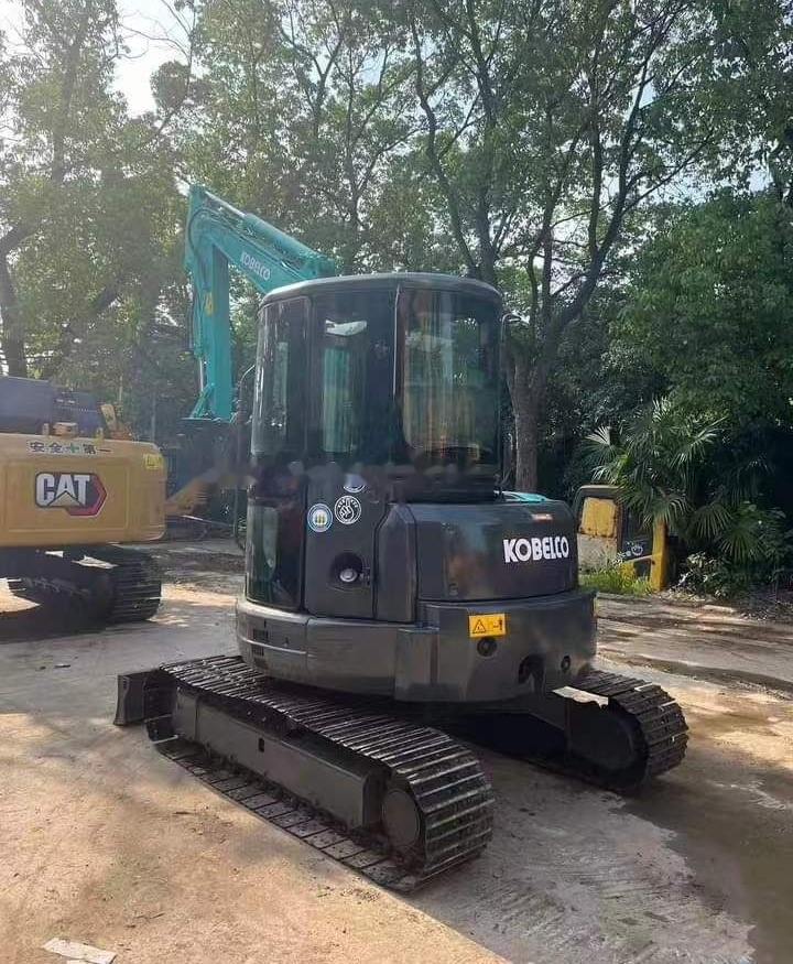 Kobelco SK55 - Mini escavadeira: foto 1 Kobelco SK55 - Mini escavadeira: foto 1