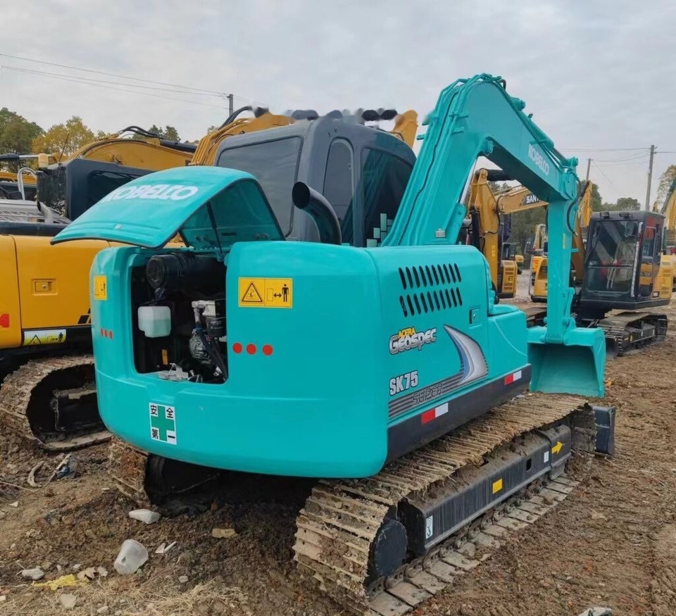 Kobelco SK75 - Mini escavadeira: foto 2 Kobelco SK75 - Mini escavadeira: foto 2
