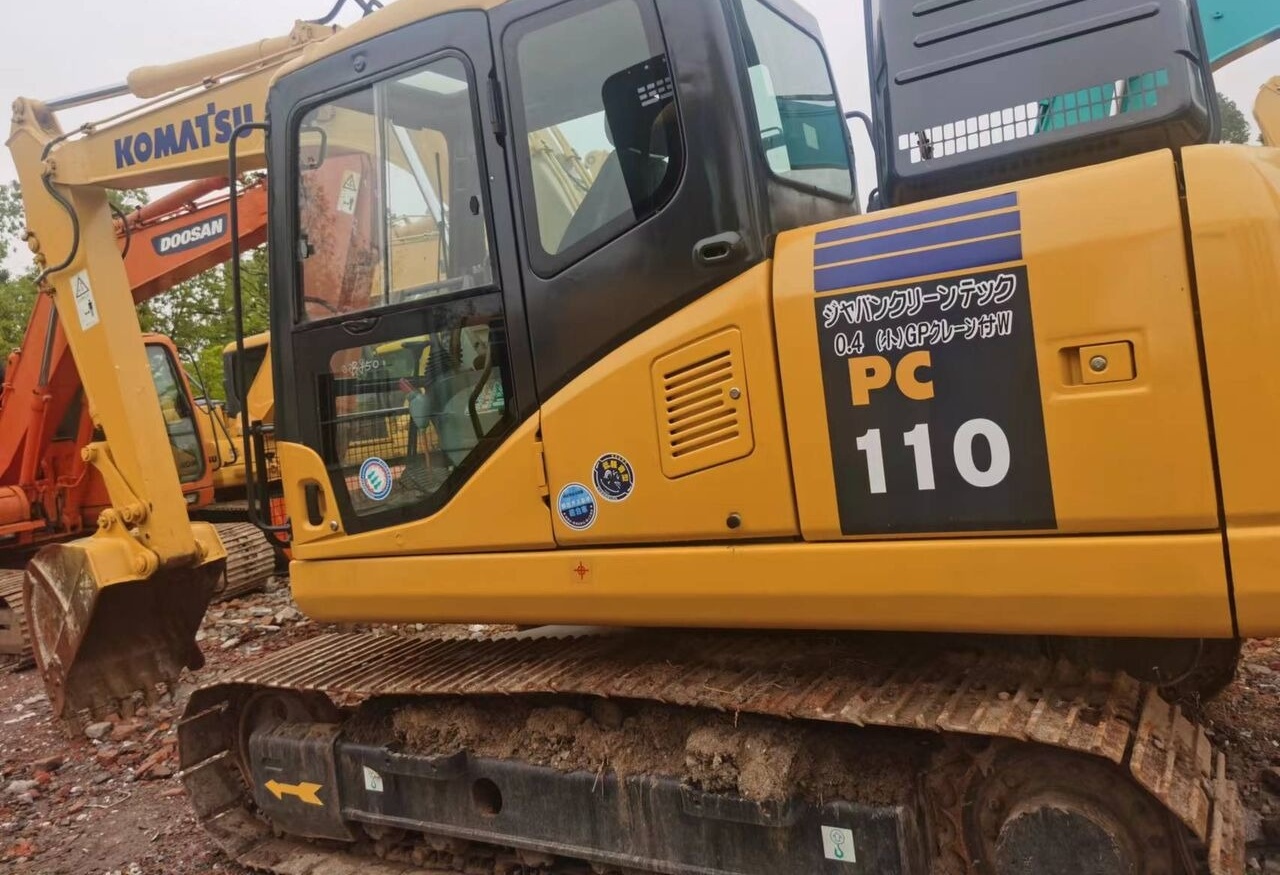 Komatsu PC110 - Escavadora de rastos: foto 1 Komatsu PC110 - Escavadora de rastos: foto 1